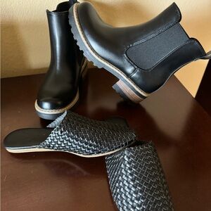 Universal threads women’s set of 2 shoes size 6 new